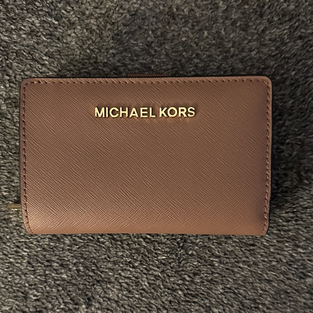 Michael Kors Chocolate Brown Saffiano Leather Zip Card Case